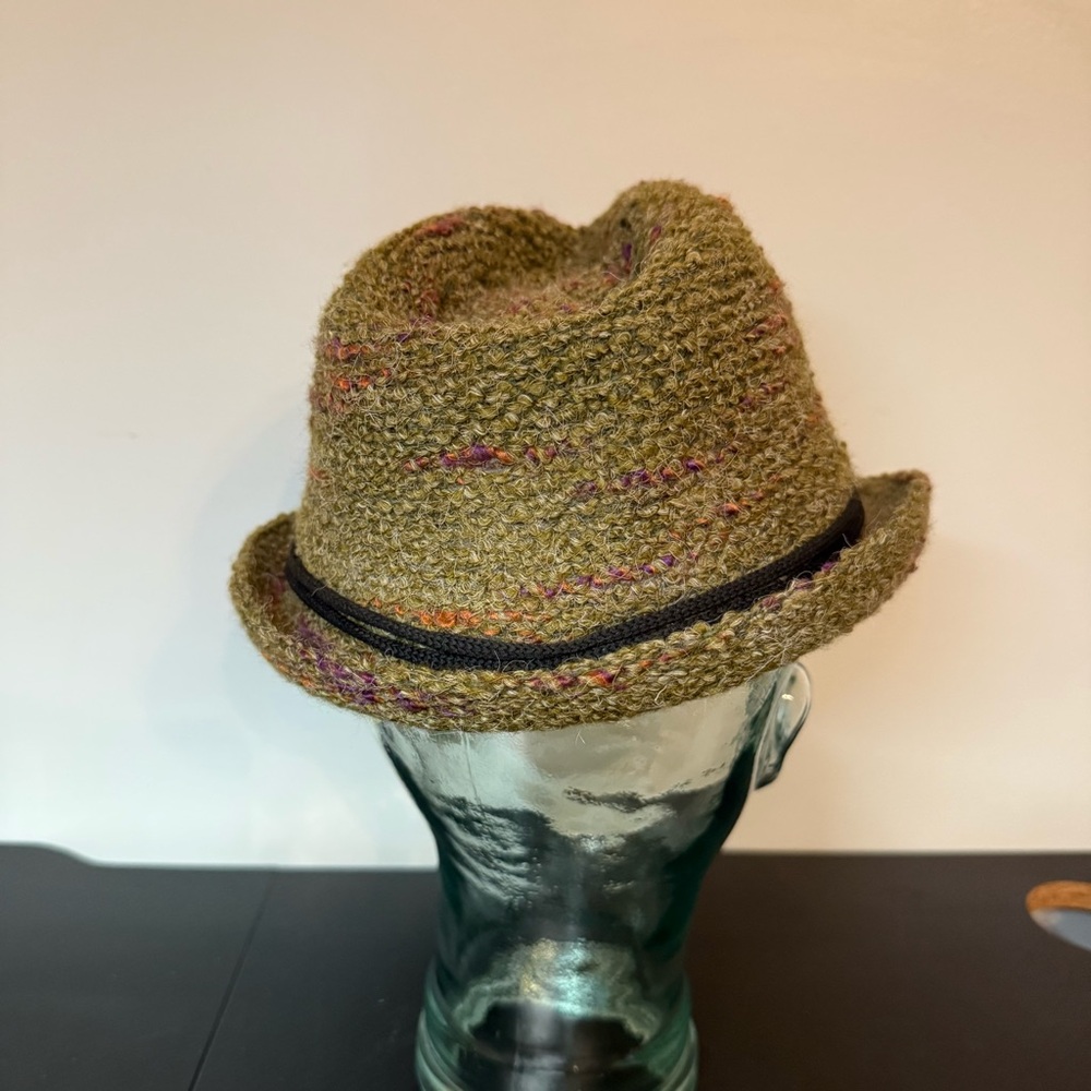 Y2K Mudd Green Boucle Fedora Women's - Picture 5 of 9